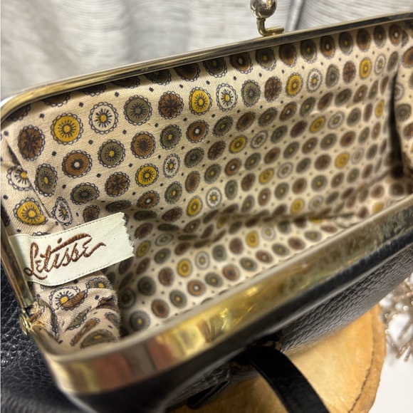 Vintage Letisse Elegant Black Leather purse - Picture 2 of 7